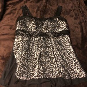 Maurice’s leopard print top, plus size 0 (XL)